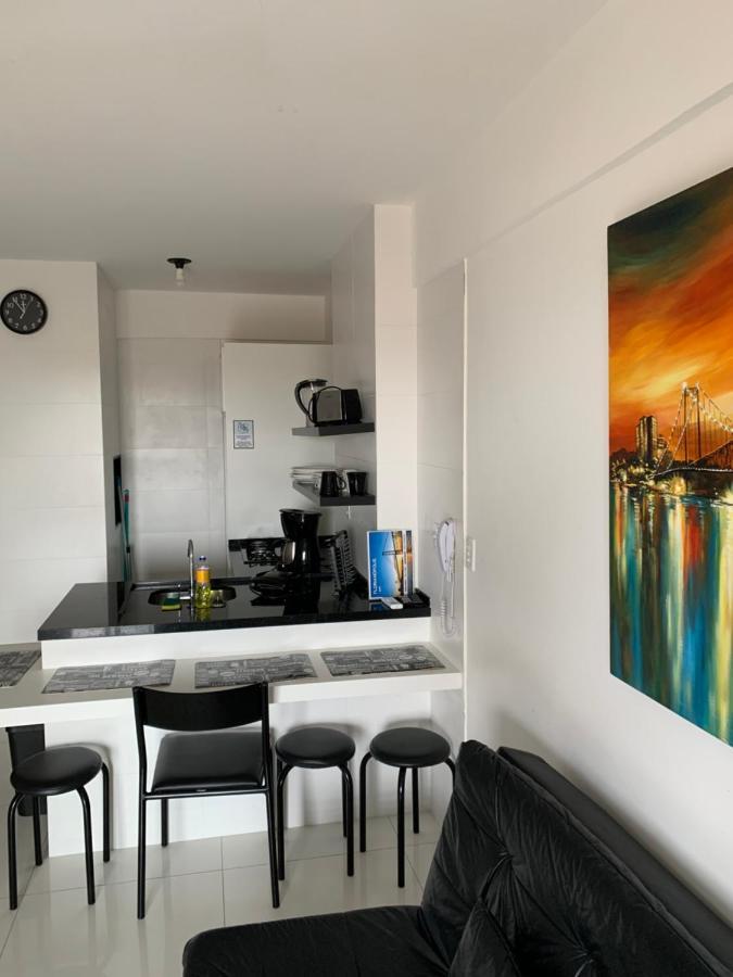 Apartamento Com Vista Do Mar Em Residencial Com Piscina Florianópolis 外观 照片